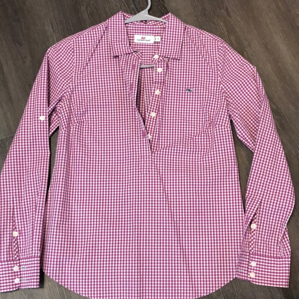 Vineyard Vines button up shirt